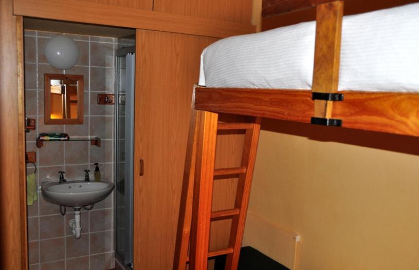 Вилла Kierie Kwaak Self Catering Стелленбос Экстерьер фото