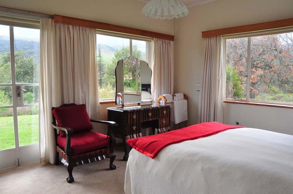 Вилла Kierie Kwaak Self Catering Стелленбос Экстерьер фото